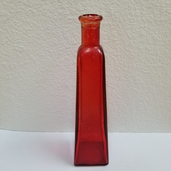 #10048 Rare Collectible Red Glass 7" Vase - Picture 5 of 7